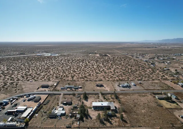 Homes for sale in Chaparral, NM | 1494 State Line Dr, Chaparral, NM 88081 | MLS# 935216