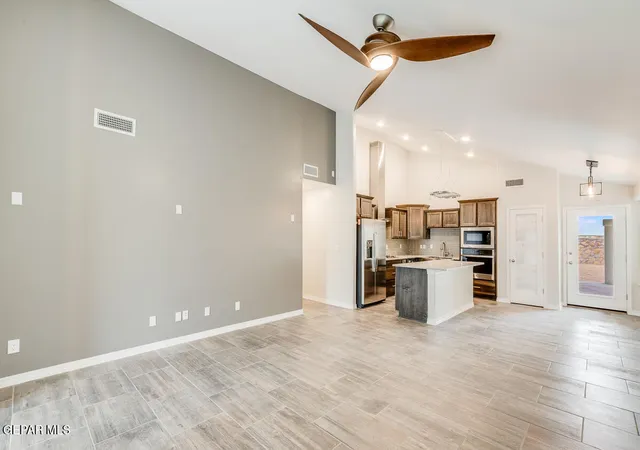 Photo 3 of Single family home for sale at 6060 Summer Ridge, Santa Teresa, NM 88008 | MLS# 935399 | Listing updated on 2026-10-02