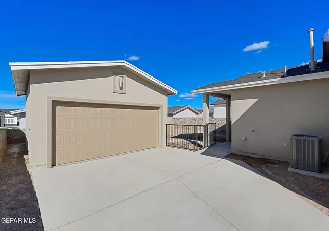 Homes for sale in El Paso, TX | 3945 Perspective St, El Paso, TX 79938 | MLS# 935643
