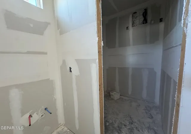 Photo 3 of Sale Pending at 601 Harvest Grv Ln, El Paso, TX 79927 | MLS# 935874 | Listing updated on 2026-07-20