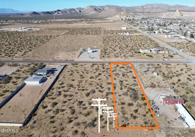 Photo 3 of House for sale at 369183 Faith Ave, El Paso, TX 79938 | MLS# 936619 | Listing updated on 2026-07-28