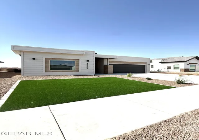 Photo 2 of Sale Pending at 13837 Paseo Del Mar Dr, El Paso, TX 79928 | MLS# 939374 | Listing updated on 2026-10-09