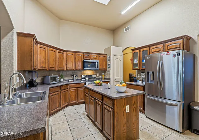 5th image of 6425 Franklin Gate Dr, El Paso, TX 79912 | MLS# 937587