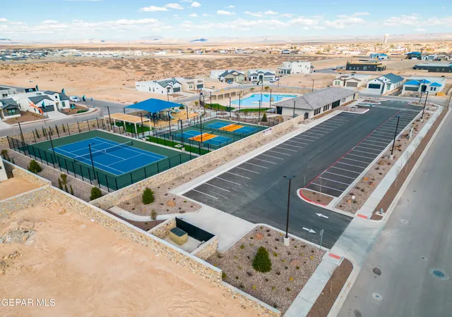 36th image of 14020 Paseo Alegre Dr, El Paso, TX 79928 | MLS# 937579