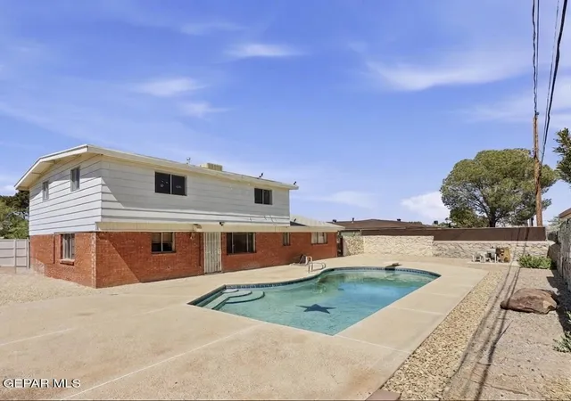 Photo 3 of Sale Pending at 3300 Tyrone Dr, El Paso, TX 79925 | MLS# 937958 | Listing updated on 2026-07-19