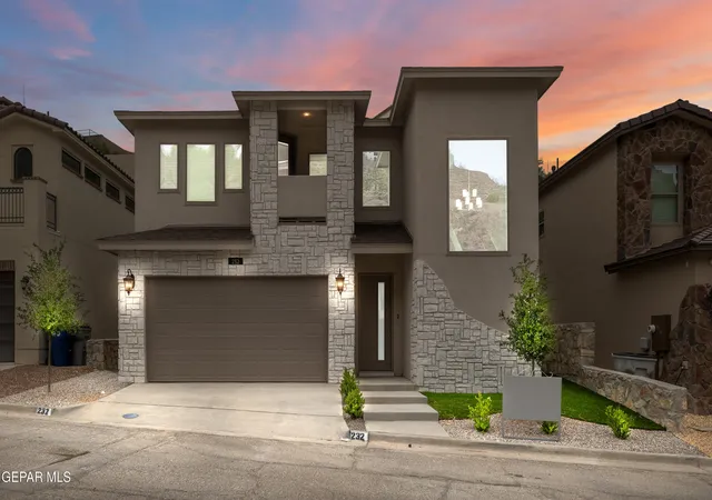 Photo 2 of Single family home for sale at 232 Canyon Ter Dr, El Paso, TX 79902 | MLS# 938223 | Listing updated on 2026-07-16