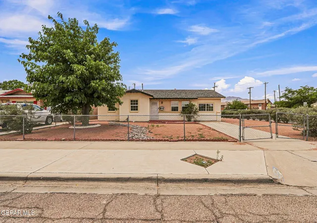 Photo 1 of Sale Pending at 5500 Fairbanks Dr, El Paso, TX 79924 | MLS# 948542 | Listing updated on 2026-09-15