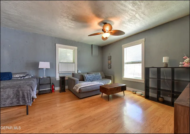 Photo 4 of Single family home for sale at 1609 Georgia Pl, El Paso, TX 79902 | MLS# 938529 | Listing updated on 2026-08-02