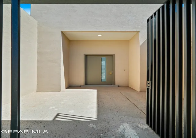Photo 4 of Single family home for sale at 836 Acton St, Horizon City, TX 79928 | MLS# 942458 | Listing updated on 2026-09-24
