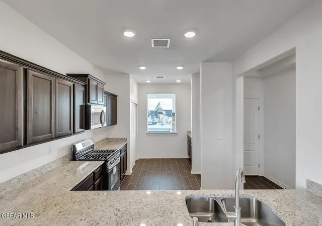 Photo 3 of Sale Pending at 3852 Bubble Pl, El Paso, TX 79938 | MLS# 939091 | Listing updated on 2026-06-18