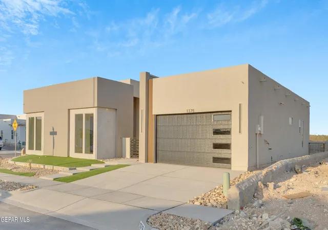 Photo 2 of Sale Pending at 1368 Costanzo Pl, El Paso, TX 79928 | MLS# 939414 | Listing updated on 2026-06-18