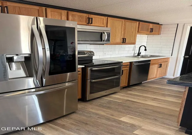 Photo 3 of Manufactured home for sale at 814 Bradshire St, Horizon City, TX 79928 | MLS# 939540 | Listing updated on 2026-08-31