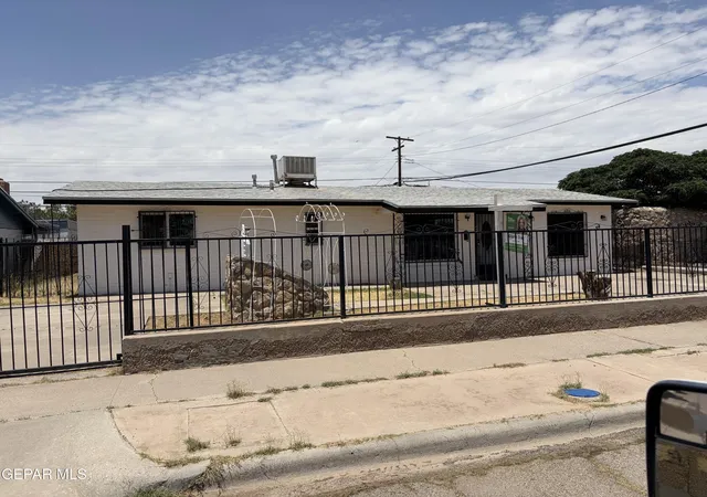 4th image of 133 Baywood Rd, El Paso, TX 79915 | MLS# 939513