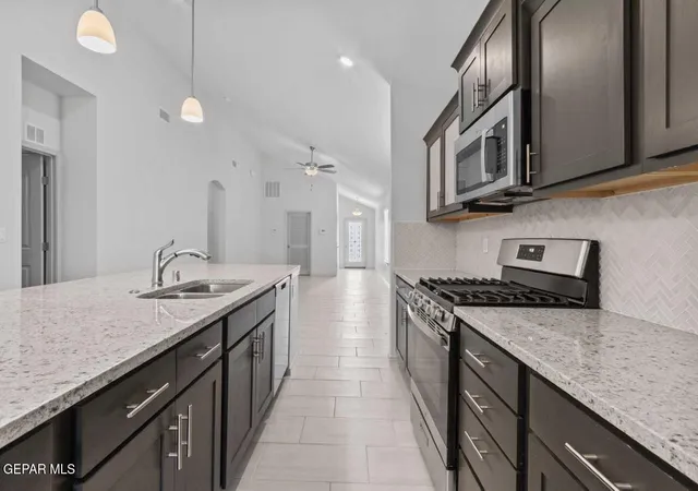 4th image of 13908 Thunder Sky Ave, El Paso, TX 79928 | MLS# 939771