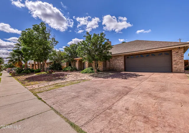 Photo 3 of Single family home for sale at 11308 Sundance Ave, El Paso, TX 79936 | MLS# 944651 | Listing updated on 2026-09-14