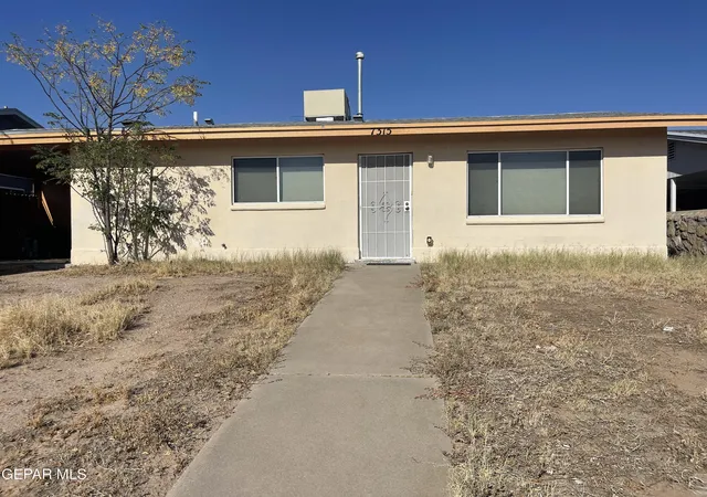 Single family home for sale at 7315 Mojave Dr, El Paso, TX 79915 | MLS# 940023