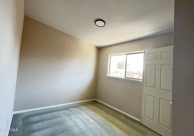 Photo 4 of Single family home for sale at 10601 Causeway Dr, El Paso, TX 79935 | MLS# 947106 | Listing updated on 2026-08-31