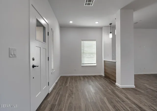 Photo 3 of Single family home for sale at 9938 Marisabel Pl, Socorro, TX 79927 | MLS# 939950 | Listing updated on 2026-09-13