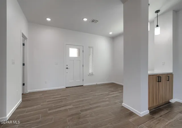 Photo 4 of Single family home for sale at 9938 Marisabel Pl, Socorro, TX 79927 | MLS# 939950 | Listing updated on 2026-09-13