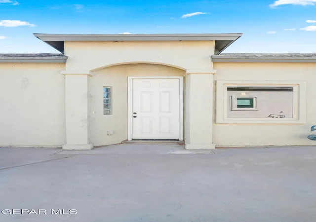 Photo 4 of Single family home for sale at 14324 Chris Zingo Ln, El Paso, TX 79928 | MLS# 940862 | Listing updated on 2026-07-15