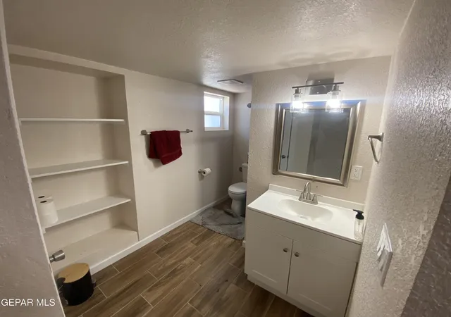 17th image of 207 Randolph Dr, El Paso, TX 79902 | MLS# 939983