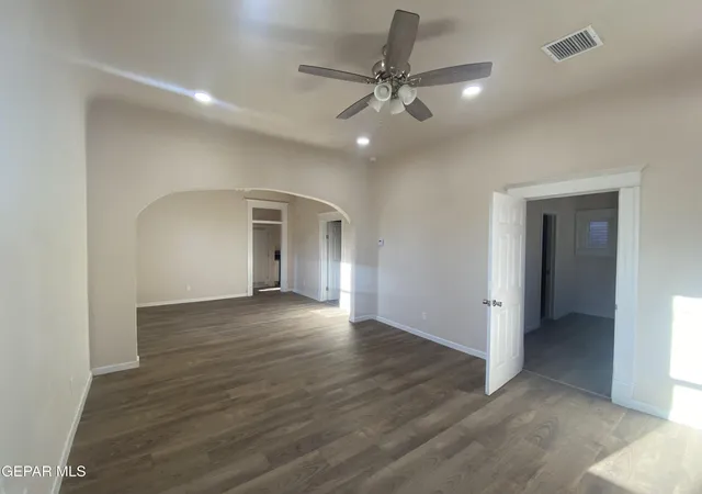 4th image of 207 Randolph Dr, El Paso, TX 79902 | MLS# 939983