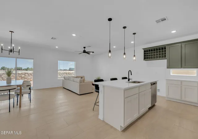 Photo 3 of Single family home for sale at 13737 Centro Vista, Horizon City, TX 79928 | MLS# 940675 | Listing updated on 2026-09-20