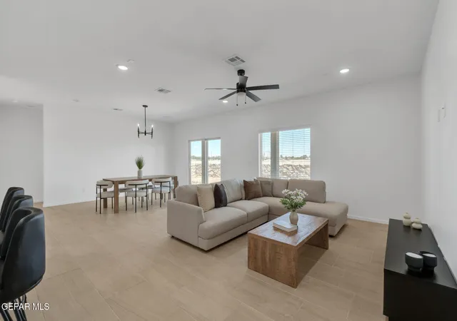 Photo 4 of Single family home for sale at 13737 Centro Vista, Horizon City, TX 79928 | MLS# 940675 | Listing updated on 2026-09-20