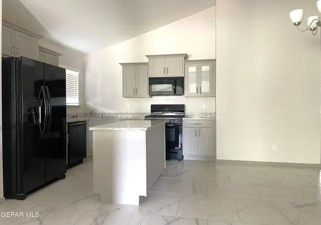 4th image of 5004 Rose Elise St, El Paso, TX 79938 | MLS# 941247