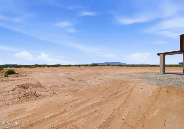 2nd image of 652 Yuma Desert, Chaparral, NM 88081 | MLS# 940238