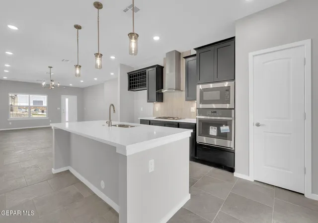 Photo 3 of Single family home for sale at 930 Bromyard, Horizon City, TX 79928 | MLS# 940577 | Listing updated on 2026-06-18