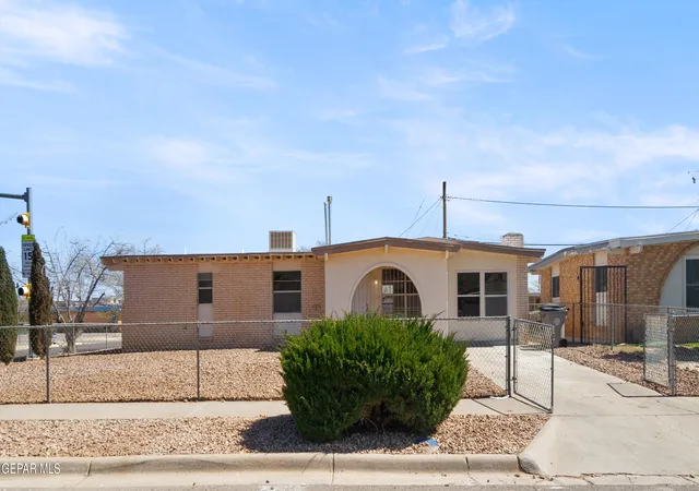 Photo 2 of Single family home for sale at 10466 Triumph Dr, El Paso, TX 79924 | MLS# 940499 | Listing updated on 2026-07-14