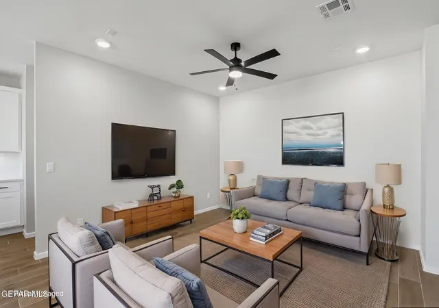 Photo 3 of Single family home for sale at 12701 Fredericksberg Ave, El Paso, TX 79928 | MLS# 940720 | Listing updated on 2026-06-18