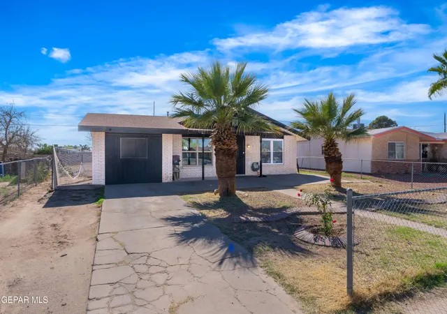 Photo 2 of Single family home for sale at 264 Link Dr, El Paso, TX 79907 | MLS# 940709 | Listing updated on 2026-06-18