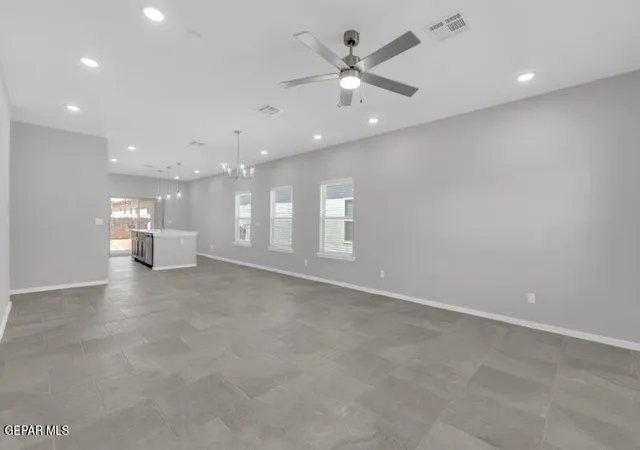 3rd image of 13829 Paseo Celeste Dr, Horizon City, TX 79928 | MLS# 940758