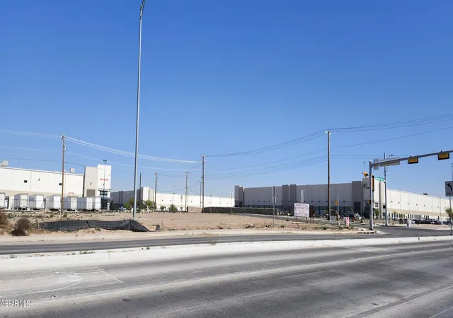 Photo 4 of Land for sale at 825 Nuevo Hueco Tanks Rd, Socorro, TX 79927 | MLS# 941004 | Listing updated on 2026-03-27