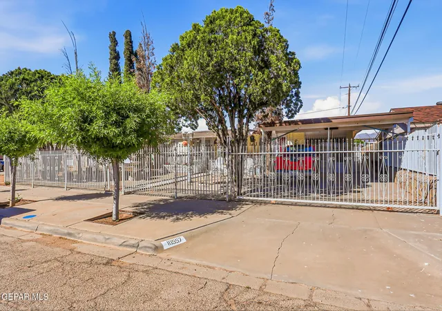 Photo 3 of Sale Pending at 10557 Warren St, El Paso, TX 79924 | MLS# 941039 | Listing updated on 2026-09-16