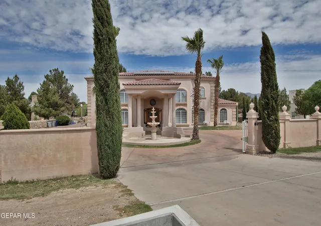 4th image of 861 Country Club Rd, El Paso, TX 79932 | MLS# 941507