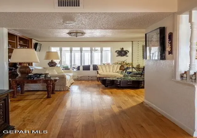 Photo 4 of Single family home for sale at 8924 El Dorado Dr, El Paso, TX 79925 | MLS# 946656 | Listing updated on 2026-09-14