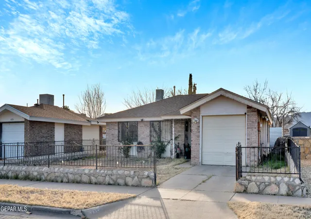 2nd image of 6725 Tiger Eye Dr, El Paso, TX 79924 | MLS# 941224