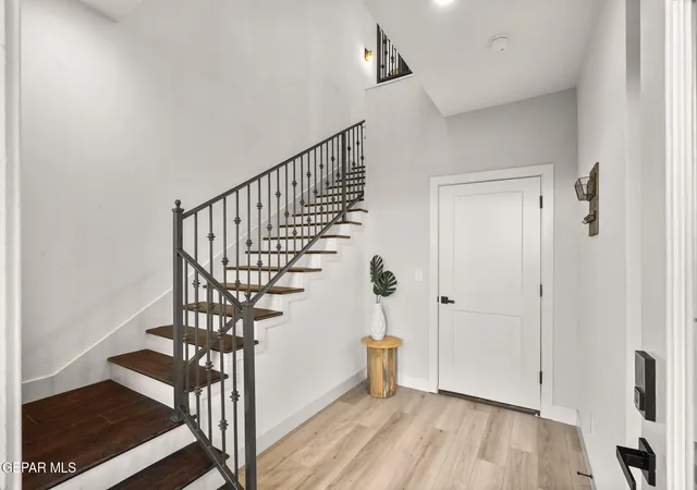 5th image of 201 Desert Pass St #A-5, El Paso, TX 79912 | MLS# 941270