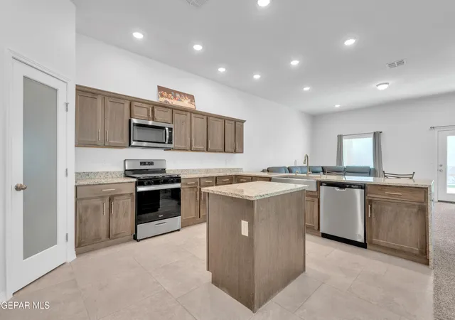 Homes for sale in El Paso, TX | 14360 Steve Joyce Pkwy, El Paso, TX 79928 | MLS# 941594