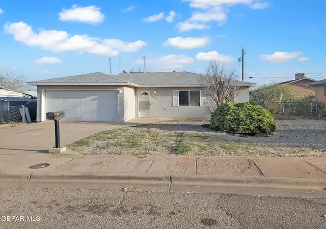 Photo 1 of Single family home for sale at 803 Magnolia St, Alamogordo, NM 88310 | MLS# 941906 | Listing updated on 2026-08-20