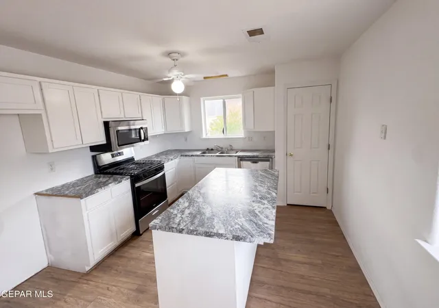 Photo 2 of Single family home for sale at 803 Magnolia St, Alamogordo, NM 88310 | MLS# 941906 | Listing updated on 2026-08-20