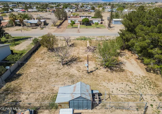 3rd image of 270 Holguin Ave, Vinton, TX 79821 | MLS# 941882