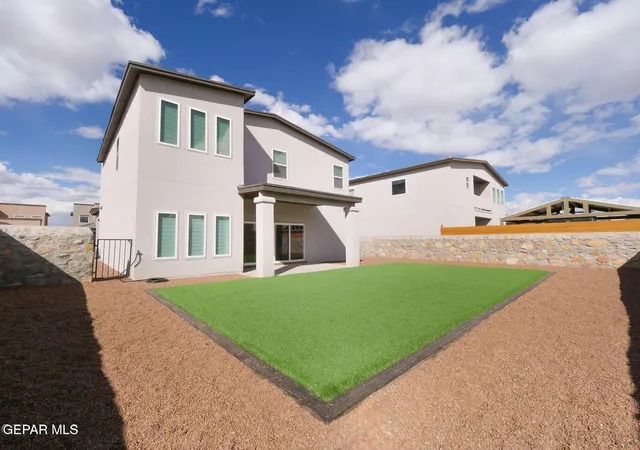Photo 13 of Single family home for sale at 561 La Entrada Cir, Sunland Park, NM 88063 | MLS# 941747 | Listing updated on 2026-06-18