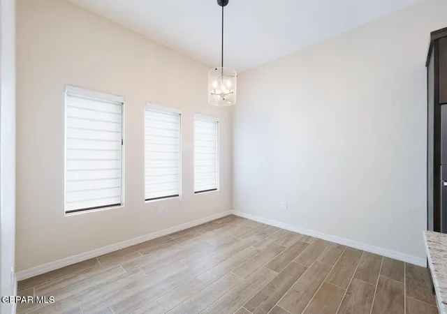 Photo 5 of Single family home for sale at 561 La Entrada Cir, Sunland Park, NM 88063 | MLS# 941747 | Listing updated on 2026-06-18