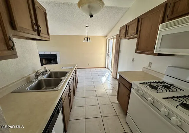 Photo 3 of Single family home for sale at 1587 Whistler Ln, El Paso, TX 79936 | MLS# 941801 | Listing updated on 2026-09-15