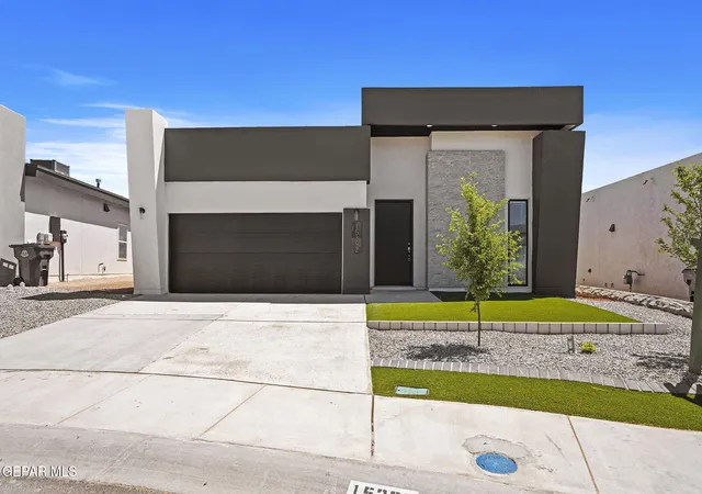 Photo 1 of Single family home for sale at 12516 Amesbury Ave, El Paso, TX 79928 | MLS# 941929 | Listing updated on 2026-09-20