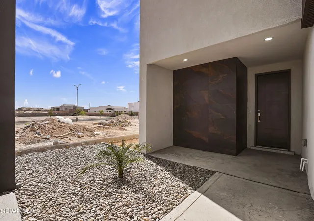 Photo 4 of Single family home for sale at 12520 Amesbury Ave, El Paso, TX 79928 | MLS# 941935 | Listing updated on 2026-09-20